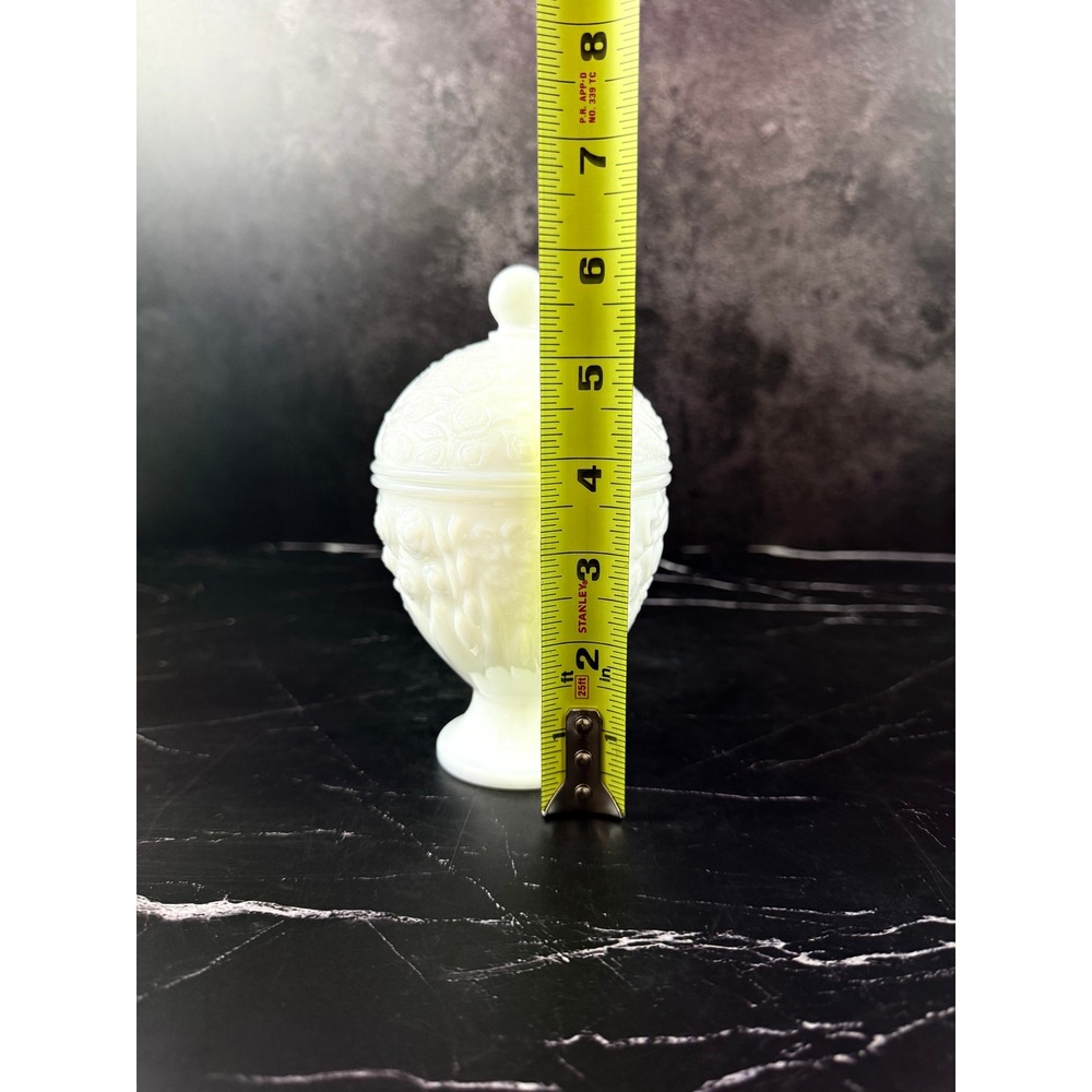 VTG 1960s Avon White Milk Glass Lidded Egg Pedestal Candy Dish 6in MINT! - Picture 10 of 10